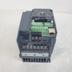 Schneider Electric Altivar 320 ATV320U15N4C 2 HP Variable Frequency Drive