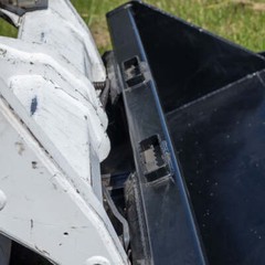 Titan Attachments 60″ Skid Steer Dirt Bucket V2, 1/8″ Thick Structural Steel