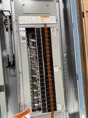 1-225 AMP 240V MAIN LUG 42 SPACE 1PHASE 3 WIRE COMPLETE PANEL