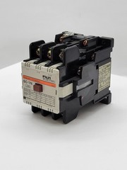 Fuji Electric 4NC0T0 Magnetic Contactor 26A 3P 550/600V 10HP SC-1N 480/520V Coil