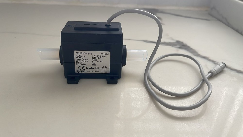 SMC Flow Switch PF2D520-13-1 flow rate 1.8~20L/min Semiconductor