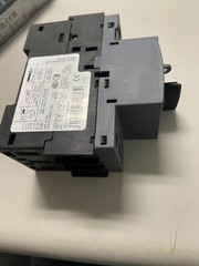 SIEMENS 3RV2421-4baw motor protection circuit breaker NEW