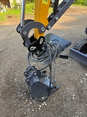 Adapter for AGT QNT30 QNT50 Bobcat to fit 25MM Attachments- Custom MADE IN OHIO!