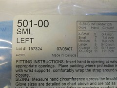 IMPACTO 501-00 PALM PROTECTIVE GLOVE/GLOVE LINER SIZE SMALL LEFT HAND NIP