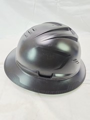 MSA V-Gard C1 Full Brim Hard Hat ReflectIR Cooling Barrier & Fastrac Suspension