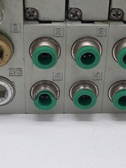 Numatics 052BA4Z2ML00061 239-1174 3-StationValve Manifold 25-Pin 24VDC