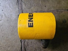REFURBISHED Enerpac RCS302, 32.4 ton Capacity, 2.44 in Stroke Hydraulic Cylinder
