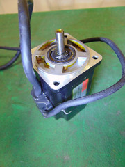 9 Pcs Bulk Sanyo Denki AC ServoMotor BL Super P5 100W 200 Volt AC 3,000 RPM IP55