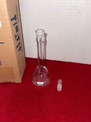 PYREX Glass Class A 100mL TC Volumetric Flask w/ Stopper 5680 5680-100