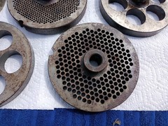 Vintage Lot 5 Large 6″ Kasco Never Sold Hook Eye Big Meat Grinder Plates Set 5