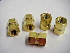 Swagelok B-2-HCG Brass Pipe Fitting Female Hex Coupling 1/8″ FNPT x 1/8″ FNPT x5