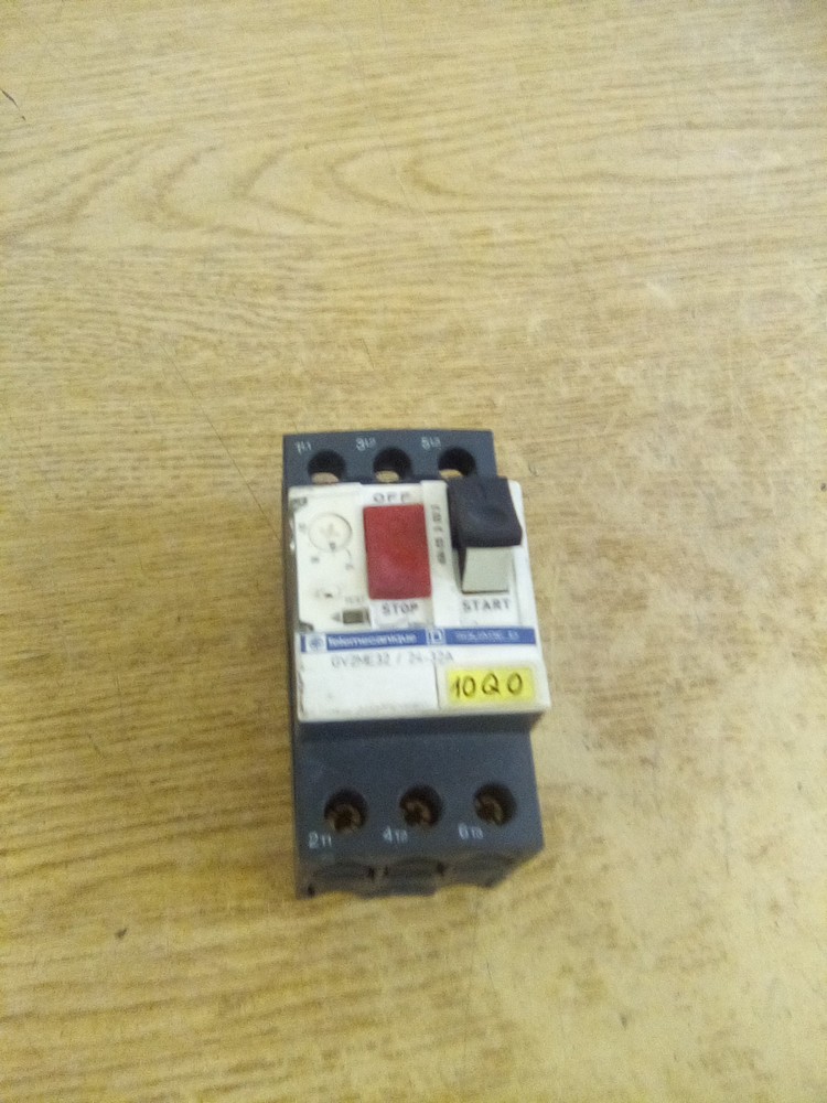 Telemecanique GV2ME32/24-32A Motor Circuit Breaker