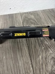 DEWALT DC545 18V XRP Cordless Caulk Adhesive Gun 10oz Tested Working Tool Only