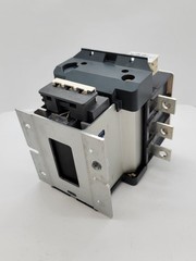 Telemecanique LC1F265 Contactor w Aux 285A 3P 3PH 600V 200HP 120/127V Coil