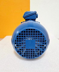 WEG W21 00112ET3EAL100L-W22 1.1KW 1500RPM AC 3PH Electric Motor IE3 190-460V NEW