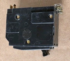 Square D QOB220 Bolt-On Circuit Breaker 2 pole 20 amp 120/240v 10kA USED