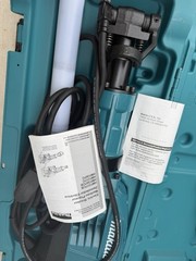 Makita 14amp 1-1/8” Hex Corded Variable Speed Demolition Hammer HM1307CB