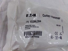 EATON Cutler-Hammer E22HL3X4 Monolock Green LED Indicating Light NEW