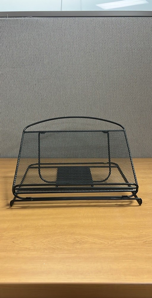 Safco Onyx 12.25″ x 12.25″ Steel Mesh Adjustable Laptop Stand