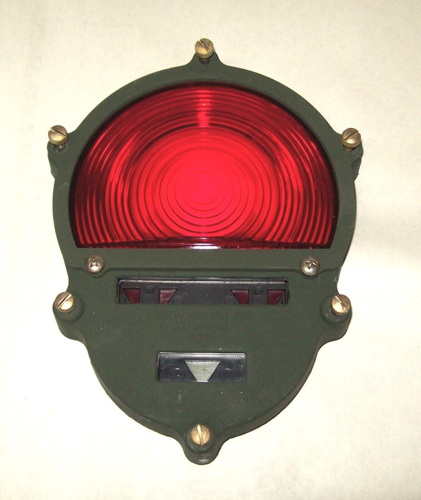 LENS, LIGHT NSN# 6220-00-179-4324