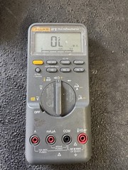 Fluke 87V True RMS Digital Multimeter 6000 Count CAT III 1000V AutoHold
