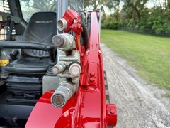 2021 KUBOTA U27-4 MINI EXCAVATOR – HYDRAULIC THUMB – ZERO TAIL SWING – QUICKTACH