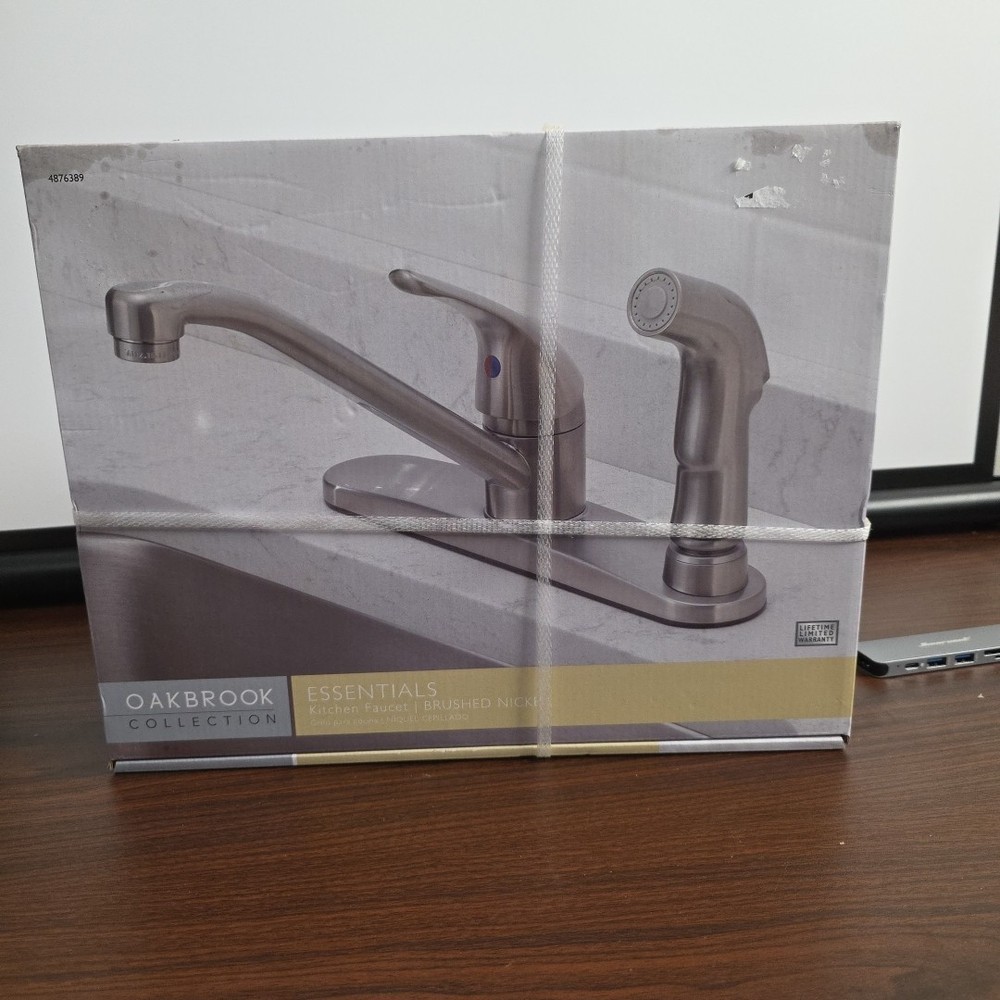 OakBrook 67210-2404 Brushed Nickel 1-Handle Kitchen Faucet with Side Sprayer