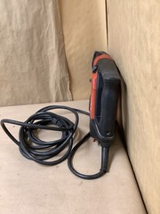 HILTI TE5 1/2″ DRIVE CORDED SDS PLUS ROTARY HAMMER DRILL IN CASE (G29021022)