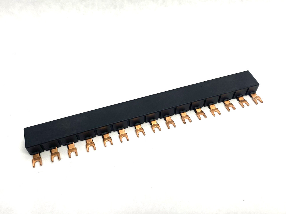 Siemens 3RV1915-1DB 3-Phase Busbar, Modular Spacing 45mm SINGLE CONDUCTOR DAMAGE