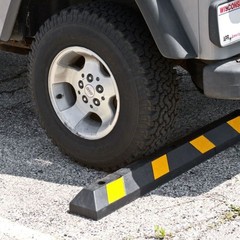 Guardian Parking Stop 4’Long Rubber Curb w/Mounting Holes Black/Yellow(Open Box)