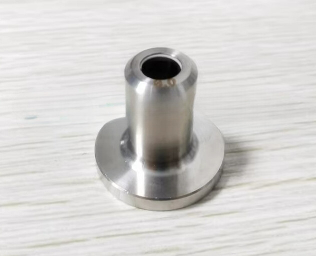 1PCS Auxiliary water spray head A290-8102-Y759 nozzle F125-8.0mm for machine use