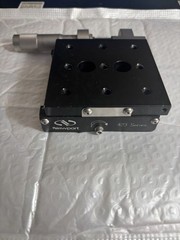 NEWPORT 423 SERIES LINEAR STAGE ( SM-25 Micrometers)