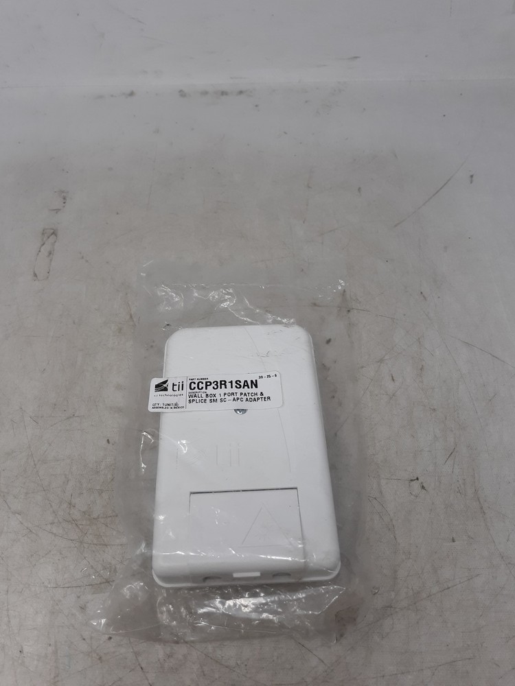 Tii Technologies CCP3R1SAN Wall Box 1 Port Patch & Splice SM SC-APC Adapter