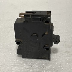 STAB-LOK PLUG IN CIRCUIT BREAKER 30 AMP, 1 POLE.