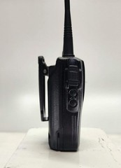 Vertex VX-261-G7-5 UHF 450-512 MHz 16 channel 5 Watt (Complete Kit)