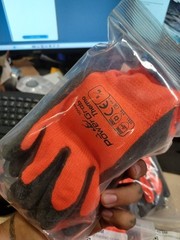 Lot Of 6 Pip PowerGrab Thermo Gloves 8/M GL41 140