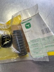 A352R Genuine OEM John Deere SPRING QTY of 1 Spring