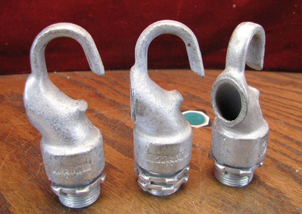 Appleton FHHM-75 Conduit Fixture Hanger Hooks 3/4″ IMC/Rigid Lot of (3) NEW