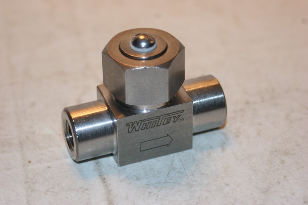 1/8 FNPT 316ss 50‑Series Lift Check Valve Whitey / Swagelok SS-53F2-1049A