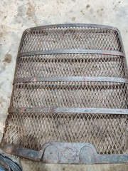 Allis Chalmers D17 Grill Insert (Needs Work)