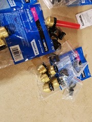 Mixed Lot of AquaLock Watts Push-To-Connect 20pcs Total SEE PICS NEW 1/2″ CTS
