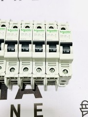 ( 19 Pis Lot ) Schneider Circuit Breaker 60103 C60 2A Multi 9 New In Box