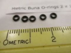 2mm ID x 4mm OD x 1mm thick O-ring. Buna-70. Quan 5..