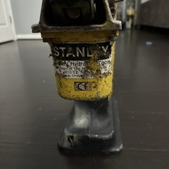 STANLEY RAIL HYDRAULIC TRACK JACK TJ12 RAILROAD Sold As Is For Repair