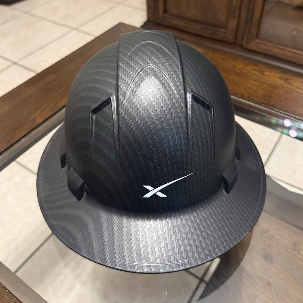 OFFICIAL SPACE X HARDHAT CARBON FIBER PATTERN (PYRAMEX)