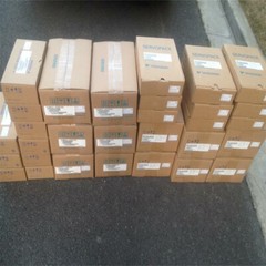 YASKAWA SGMPH-04A1A21 NEW In Box via