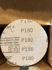 Box Of 50 Discs: 3M Hookit(TM) Cloth Disc 369F 5 in x NH P180 YF-wet Or Dry