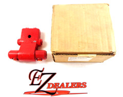 Hyster 133783 Swivel Block – NOS – FREE SHIPPING