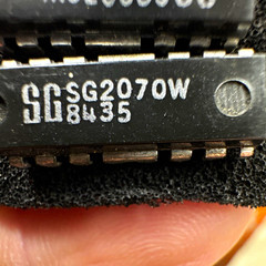 SG SG2070W SG2070 Series Serial Interface IC DIP-16 Through-Hole Clock Gen