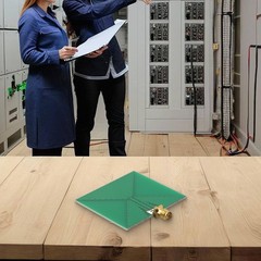 Long Service Life UWB Antenna Operating in the Range of 2 4 to 10 5GHz